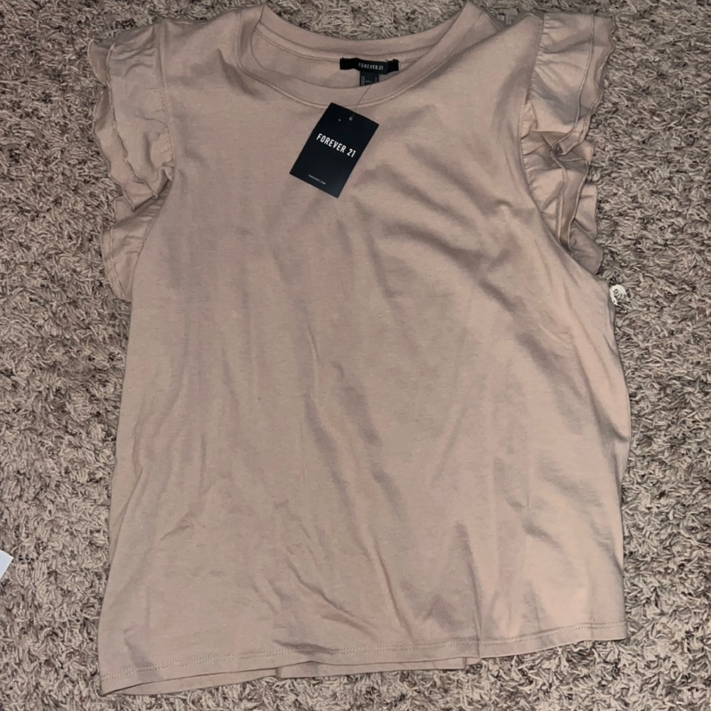 Brown shirt sleeve shirt!